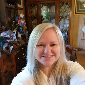 Meet your Posher, Christy